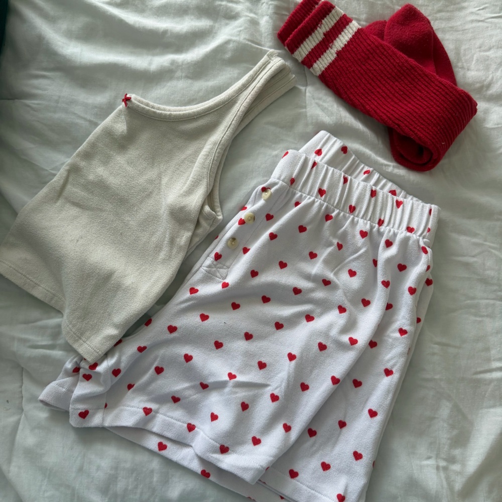 American eagle cropped tank top & high rise short pajama set w/ slouch socks